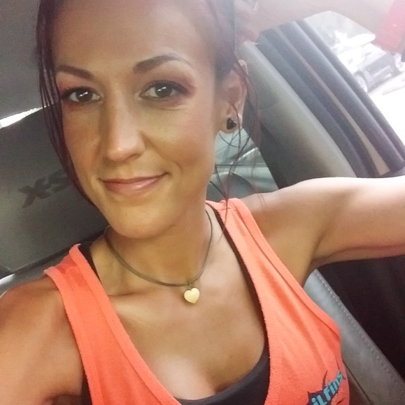 Meet your Posher, Rachel - Picture 15 of 16